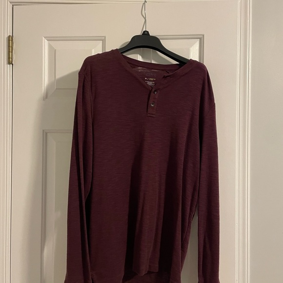 3 long sleeve apt 9 tees - Picture 2 of 3